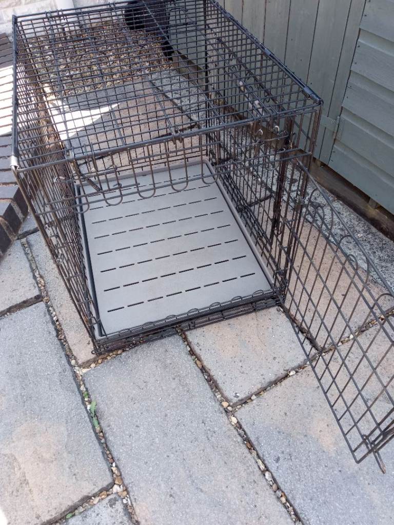 HEAVY DUTY BLACK METAL DOG CAGE ( SMALL)