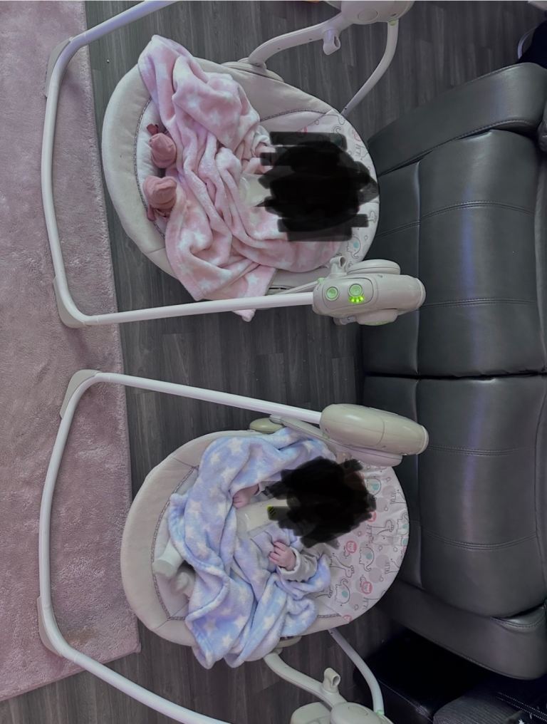 2 baby swings 0-6 months 