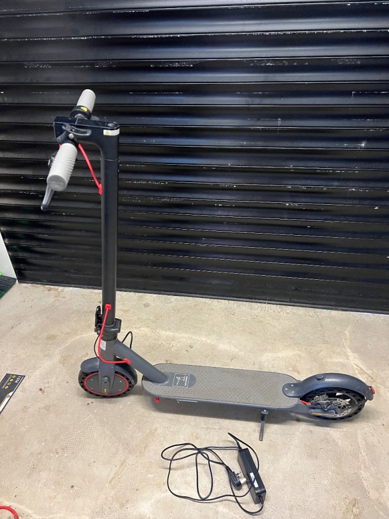 AOVOPRO AP07 Adult Foldable Electric Scooter 350W 30km Dual Suspension