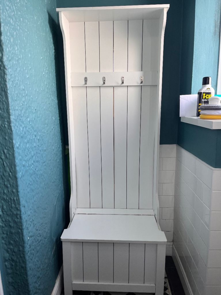 Hallway shoe/ coat storage unit