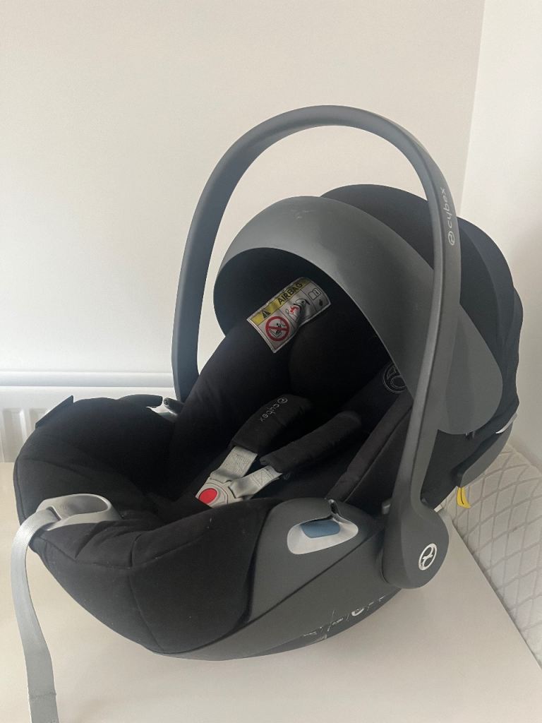 Cybex baby car seat 