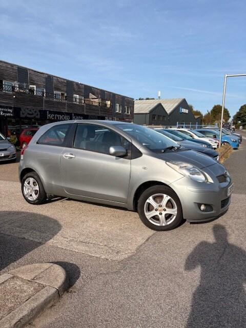 2010 Toyota Yaris 1.0 VVT-i TR 3dr HATCHBACK Petrol Manual