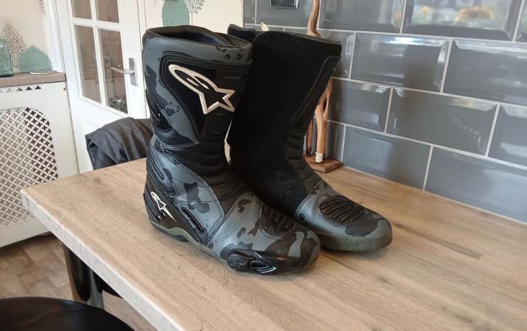 Alpine stars boots