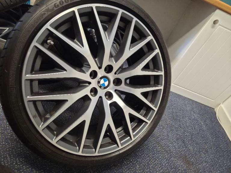 20 bmw wheels with almost new run flats