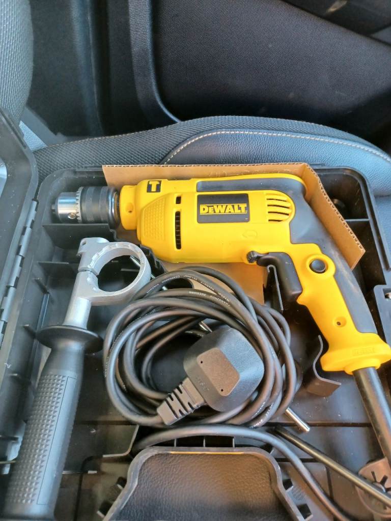 DeWalt DWD024 Hammer Drill  brand new 