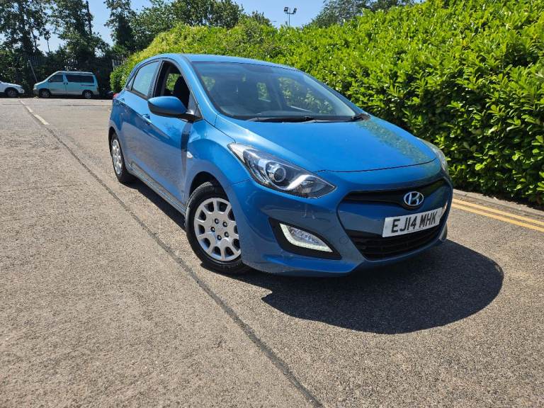 HYUNDAI I30 FULL MAIN DEALER SERVICE HISTORY ONE OWNER ECONOMY MODEL NEW SHAPE MITCHILIN TYRES 