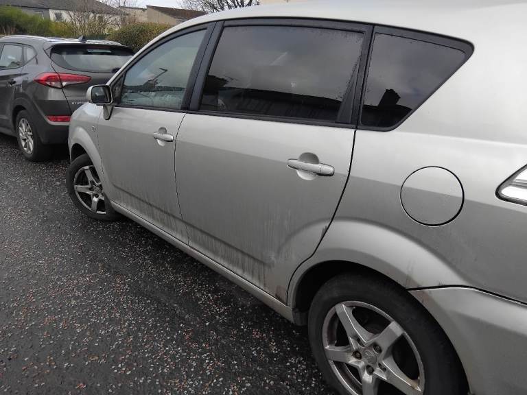 Ideal solid reliable 7 seater mpv toyota corola verso 