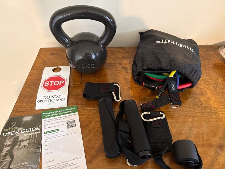 image for 10kg Kettle ball and Exercise Resistance Bands with Handles