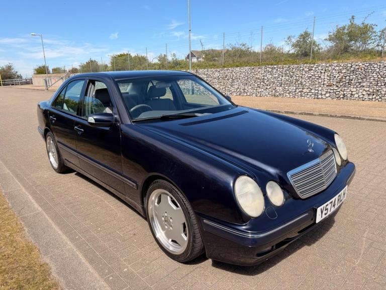 2001 Mercedes-Benz E Class E240 Elegance 4dr Tip Auto [2.6] SALOON PETROL Automatic