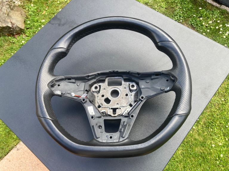 VW leather steering wheel part no 3125999