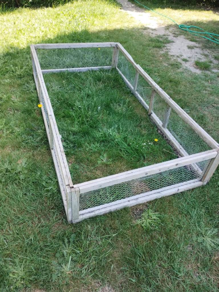Animal run for rabbit or guinea pig