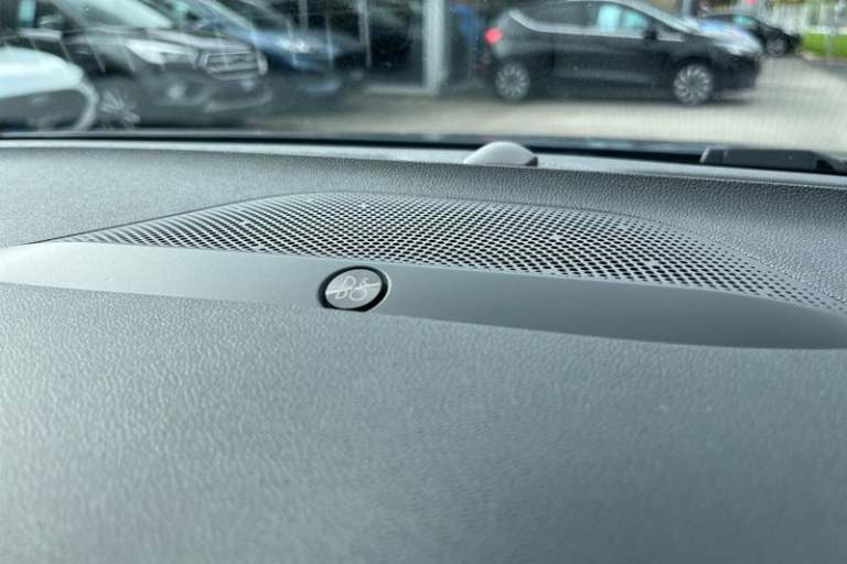 2022 Ford Focus 1.0 EcoBoost ST-Line Vignale 5dr ** Sync 4 - Heated Seats / Steering Wheel  Hatch...