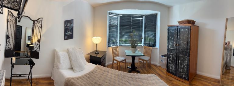 Room … Enfield  North London EN1/N21