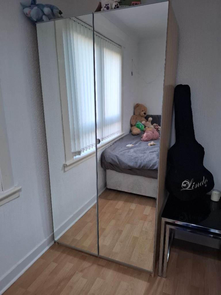 Wardrobe Excellent Condition 