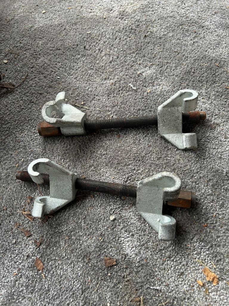 2pcs Coil Spring Compressor Kit Pair Of Suspension Clamps Tool For Car
