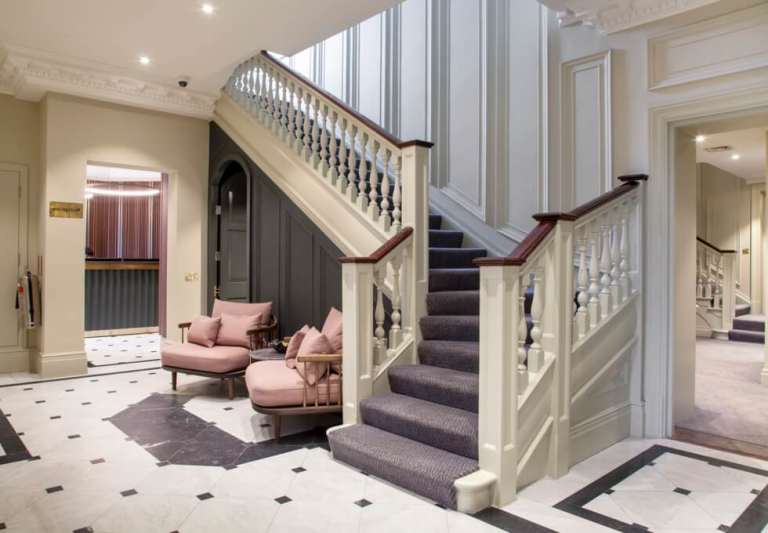 Period Building SW1/Belgravia - Sizes From 2 to 35 Desks - Private offices