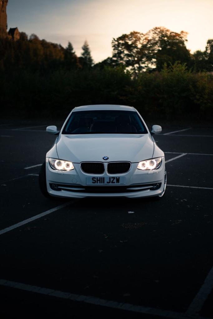 2011 BMW 318i SE E92