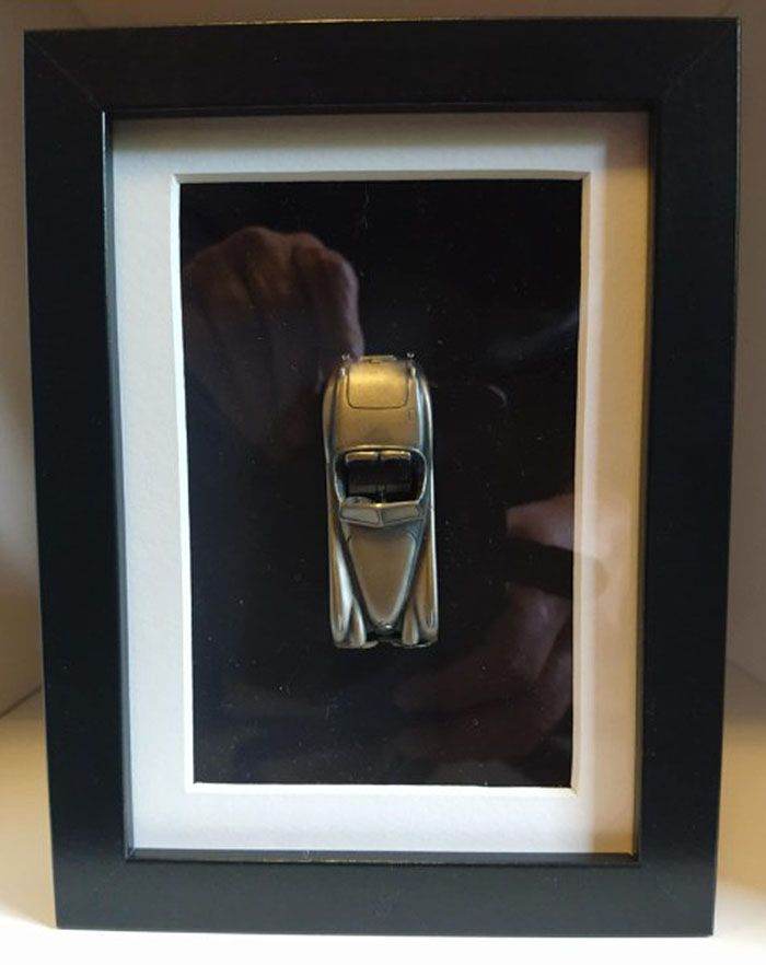 Jaguar XK120/140 and many other framed model car