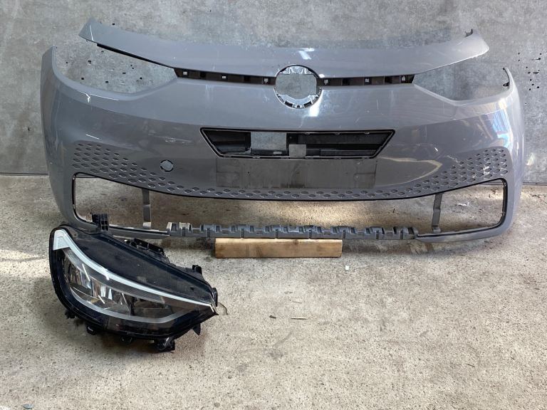 Vw ID3 front bumper and drivers headlamp 2020 - 2023 
