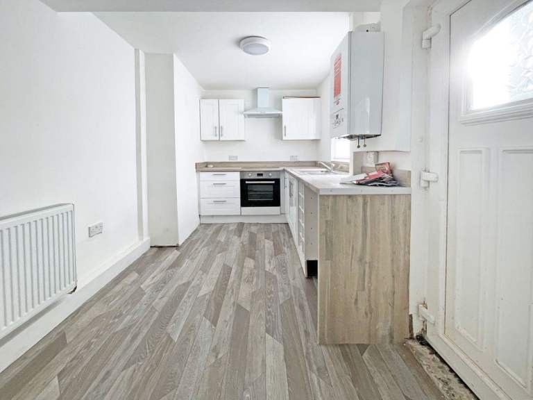 Beautiful 3 bed house on  Southburn Terrace Hartlepool TS25 1SQ