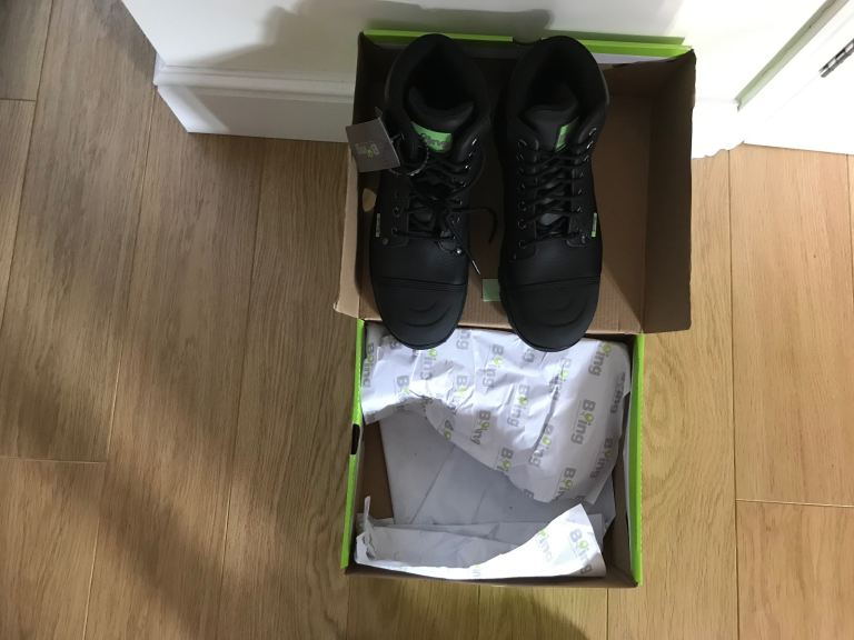 SAFETY BOOTS BLACK BOING BURRATOR SIZE 9 (43)  NEW STILL IN BOX  £40 