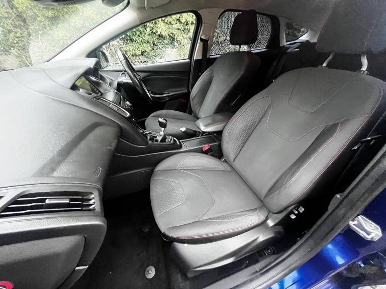 2015 Ford Focus 1.5T EcoBoost Zetec S Euro 6 (s/s) 5dr HATCHBACK Petrol Manual