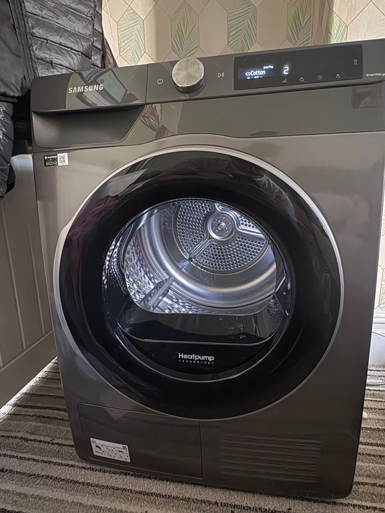 Samsung DV90T6240LN/S1 9KG Heat Pump Tumble Dryer – Excellent Condition