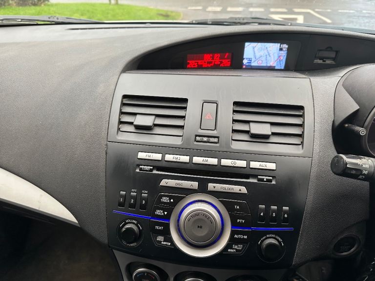 Mazda, 3, Hatchback,  1 year mot , 2010, Manual, 2184 (cc), 5 doors