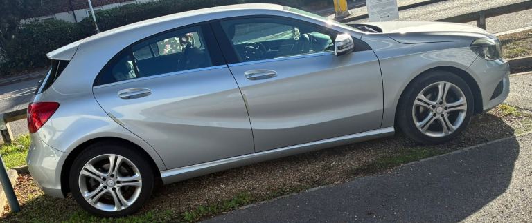 Mercedes-Benz, A CLASS, Hatchback, 2015, Manual, 1461 (cc), 5 doors