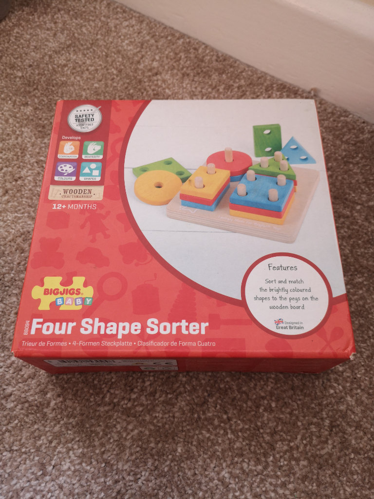 Big Jigs wooden shape sorter for babies & toddlers 