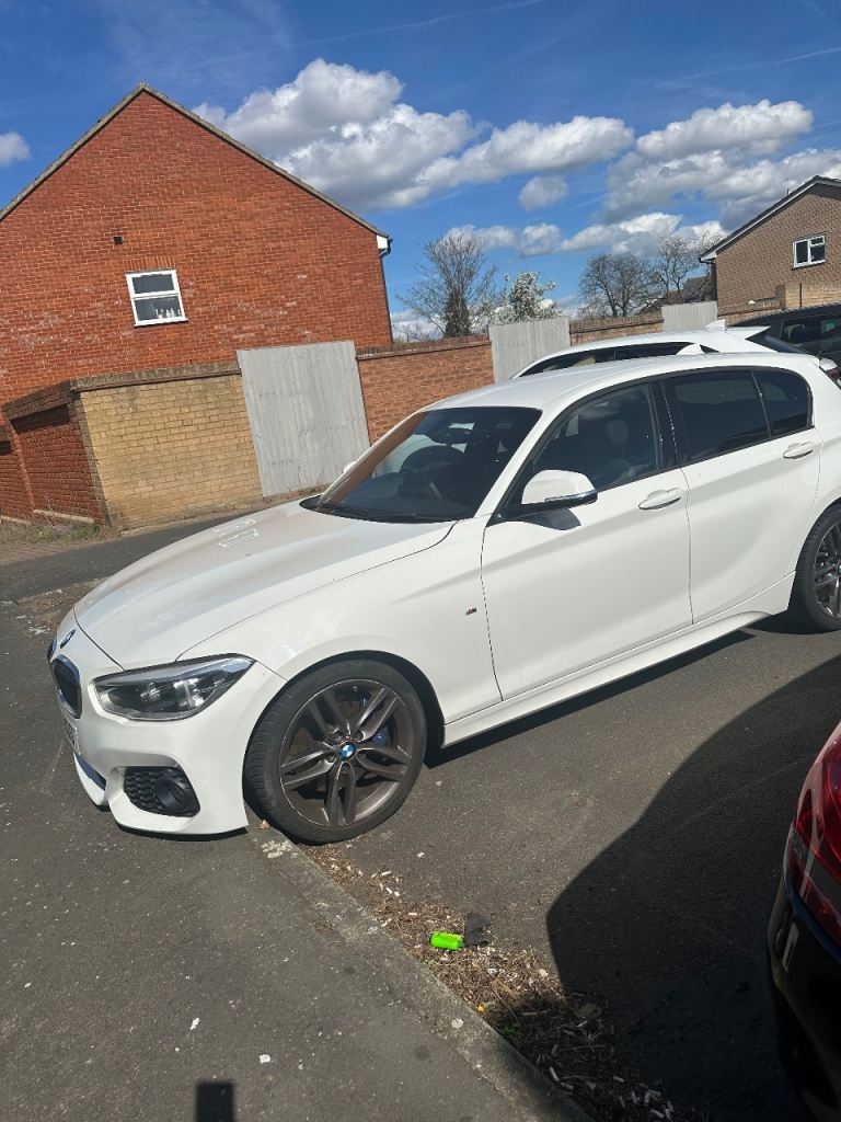 BMW 1 series (demo car ULEZ compliant)