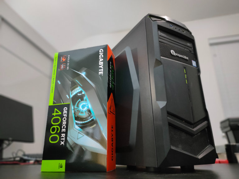 Liquid Cooled Gaming Computer PC Desktop / i7 8700, 16GB RAM, RTX 4060 Nvidia