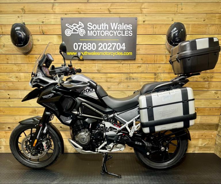 Triumph Tiger 1200 GT Pro : 2022 model : ONLY 10,900 MILES