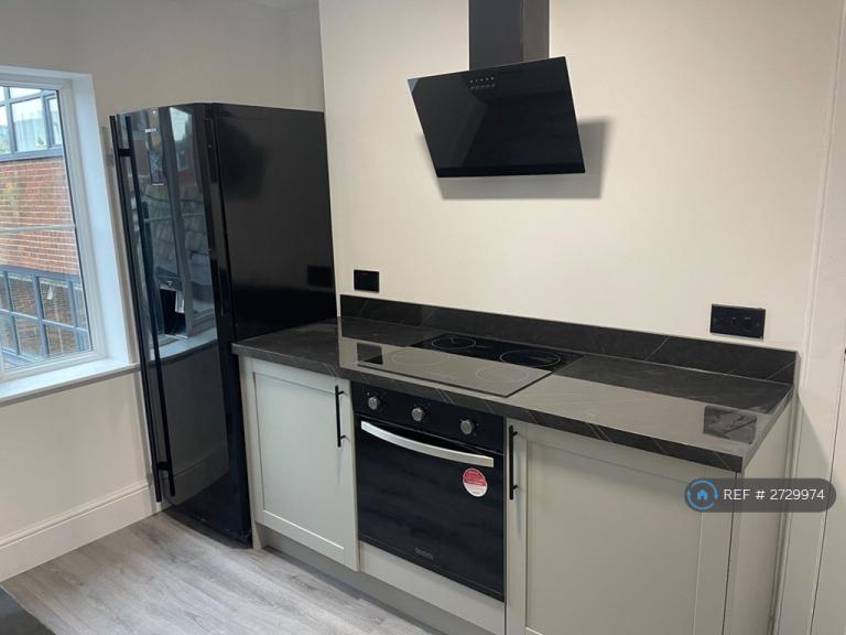 2 bedroom flat in Carlton Place, Southampton, SO15 (2 bed) (#2729974)