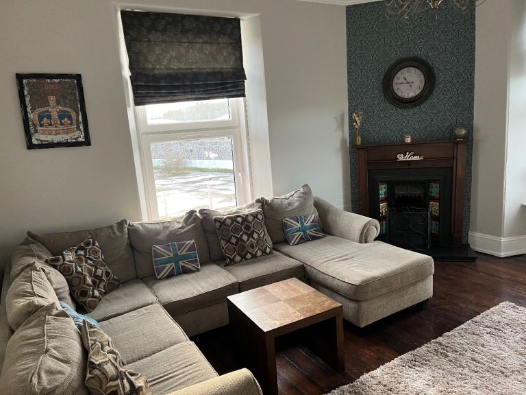 1 Bedroom Top floor flat for rent 