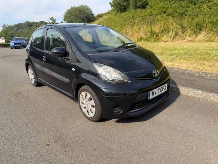 Toyota, AYGO, Hatchback, 2013, Manual, 998 (cc), 5 doors