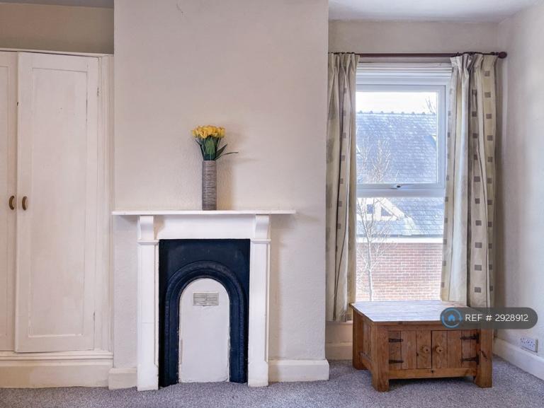 1 bedroom in Marle Hill Rd, Cheltenham, GL50 (#2928912)