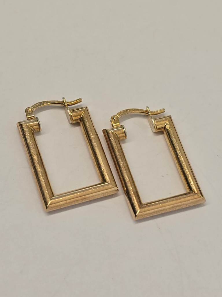 9CT GOLD RECTANGULAR CREOLES