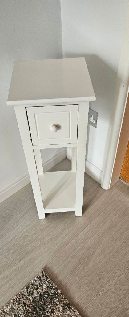 White Wooden Bedside Table with Drawer & Shelf