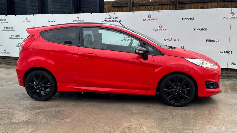 2015 Ford Fiesta 1.0 EcoBoost 140 Zetec S Red 3dr HATCHBACK PETROL Manual