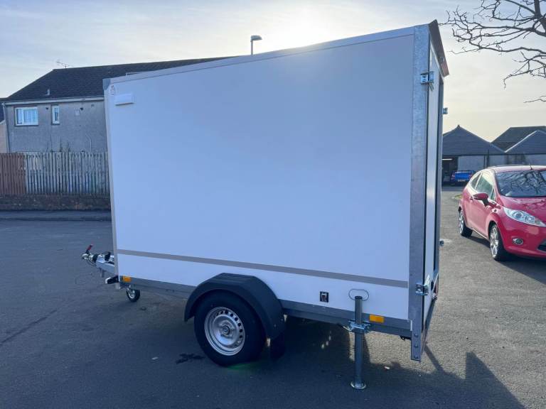BRAND NEW 8ft x 5ft x 6ft Single Axle Box Trailer With Barn Doors 750KG