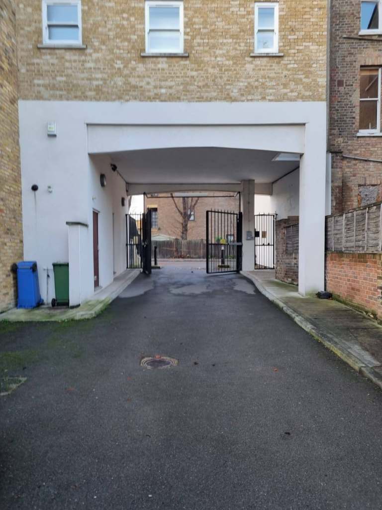 Secure lock-up GARAGES to rent - off Kings Road, Fulham. CCTV covered area