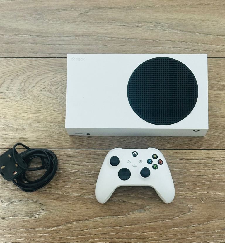 XBox Series S - 512GB SSD - Good Condition