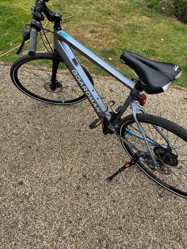 Boardman HYB 8.9E Electric Hybrid Bike – Excellent Condition