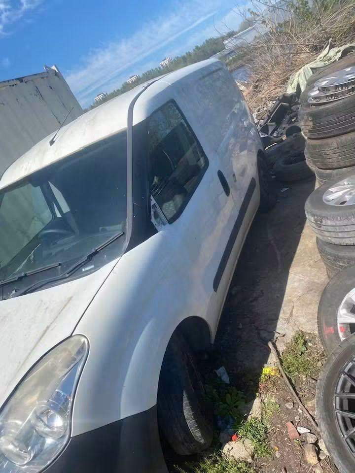 Breaking for parts combo 64