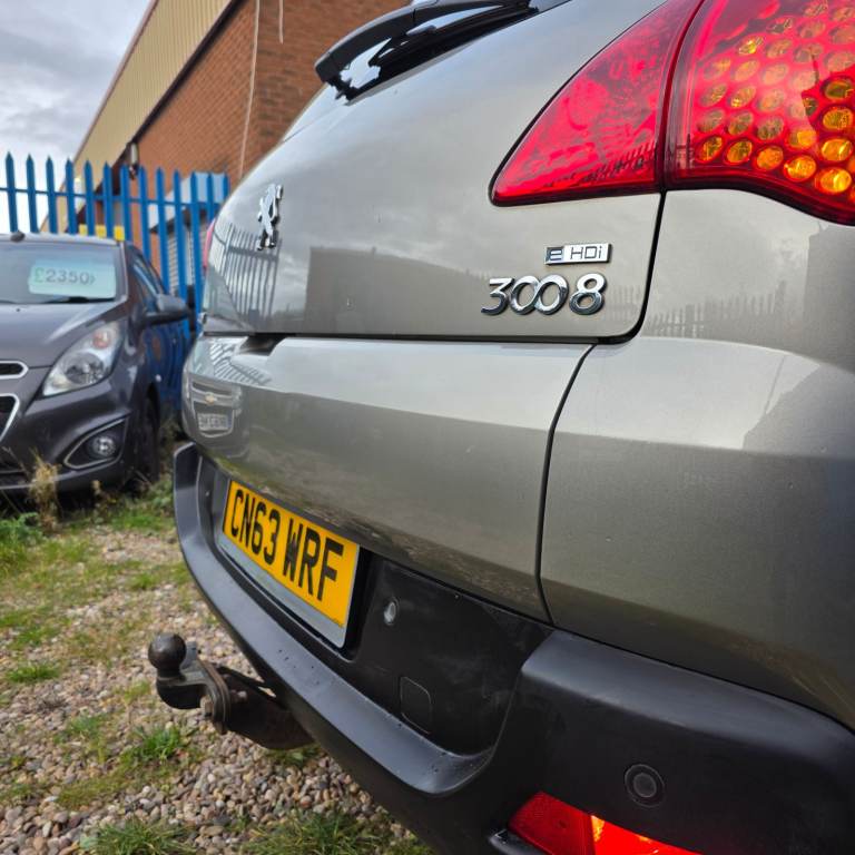 PEUGEOT 3008 ACTIVE E-HDi 1.6 DIESEL YEAR 2013 AUTOMATIC GEARBOX&LONG MOT £20 ROAD TAX PER YEAR!!!