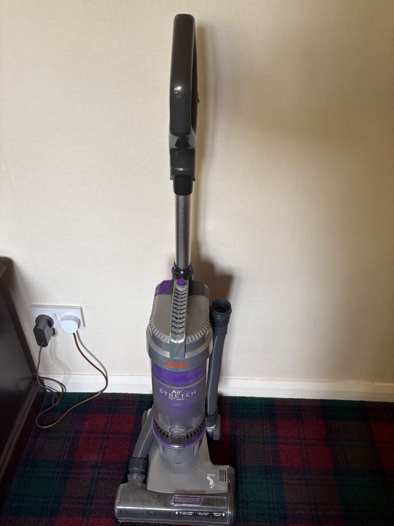 Vax Air Stretch Pet Max Upright Vacuum Cleaner. Spares or repair 