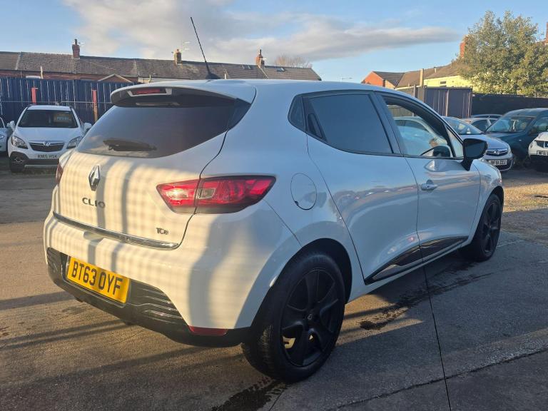 2013 Renault Clio 0.9 TCe Dynamique MediaNav Euro 5 (s/s) 5dr HATCHBACK Petrol Manual