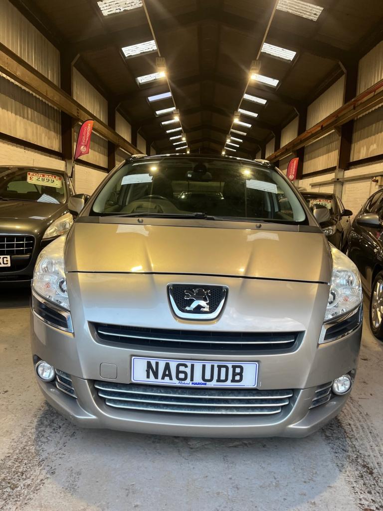2011 Peugeot 5008 1.6 HDi 112 Exclusive 5dr 7 seater diesel full 12 months mot MPV Diesel Manual