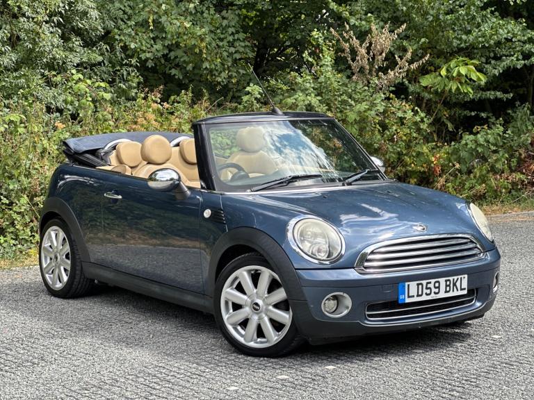 2009 (59) MINI CONVERTIBLE 1.6 COOPER AUTOMATIC, WOW LOW 56,152 MILES, DELIVERY